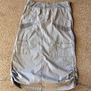 XCVI MID LENGTH NEW SKIRT